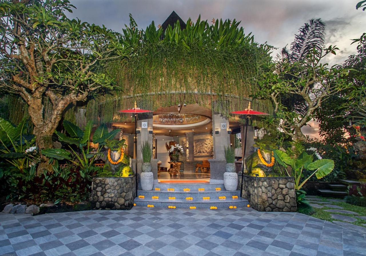 Weda Cita Resort And Spa By Mahaputra Ουμπούντ Εξωτερικό φωτογραφία The entrance of the hotel